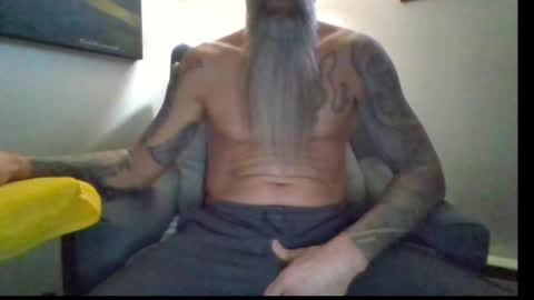 Snapshot of 1theone12 chatting on 12-28-24, 03:04 1theone12 online show from 12-28-24, 03:04