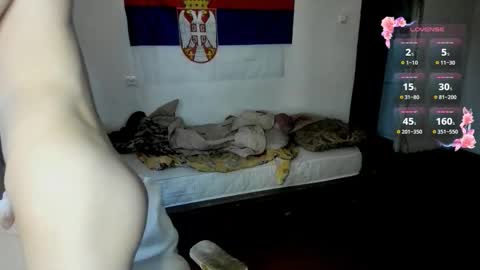 Milos online show from 10-12-25, 04:22