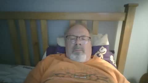 Snapshot of 2003dynawideglide chatting on 05-09-26, 07:41 2003dynawideglide online show from 05-09-26, 07:41