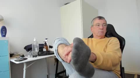Henk online show from 02-23-25, 04:46