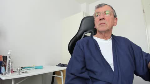 Henk online show from 01-11-26, 12:10