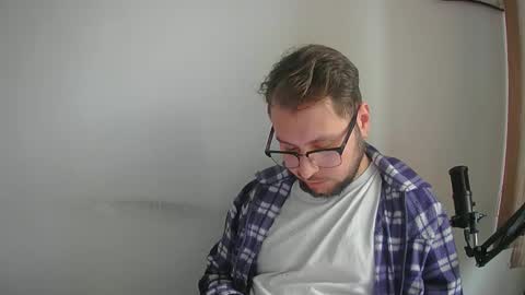 Snapshot of 21jus chatting on 11-25-25, 12:49 21jus online show from 11-25-25, 12:49