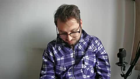 Snapshot of 21jus chatting on 12-04-25, 11:08 21jus online show from 12-04-25, 11:08