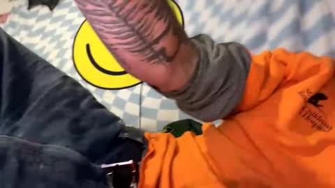 AlecurClit online show from 12-18-25, 12:17