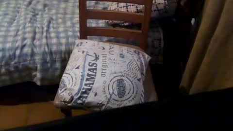 Snapshot of 22alberto9 chatting on 10-01-25, 06:58 22alberto9 online show from 10-01-25, 06:58