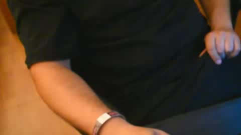 Snapshot of 23cm508316 chatting on 07-07-26, 08:13 want some funny online show from 07-07-26, 08:13