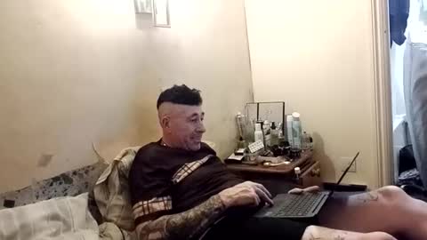 2_is_company_2026 online show from 04-18-26, 02:37