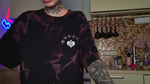     30 NOV  online show from 10-26-25, 04:13