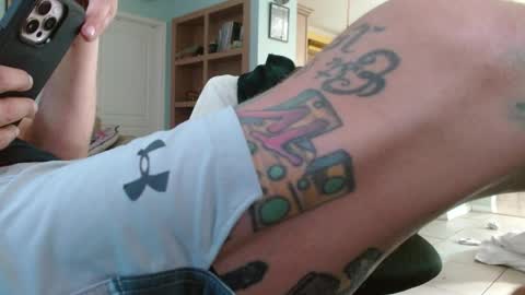Snapshot of 2dirtyhillbillies chatting on 04-27-26, 09:57 ThrillBilly online show from 04-27-26, 09:57