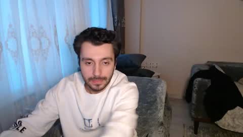 Snapshot of 2handsomeman chatting on 04-21-26, 03:24 Berk online show from 04-21-26, 03:24