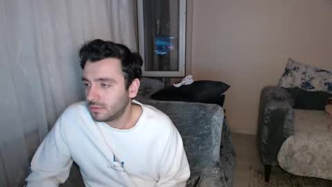 Snapshot of 2handsomeman chatting on 04-24-26, 02:25 Berk online show from 04-24-26, 02:25