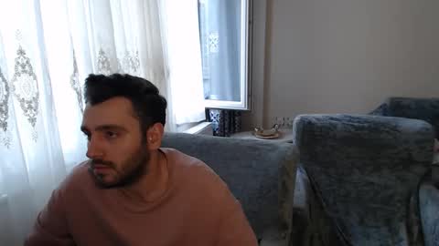 Snapshot of 2handsomeman chatting on 05-19-26, 03:24 Berk online show from 05-19-26, 03:24