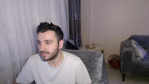 Snapshot of 2handsomeman chatting on 05-20-26, 11:00 Berk online show from 05-20-26, 11:00