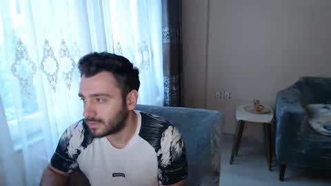 Snapshot of 2handsomeman chatting on 05-23-26, 04:22 Berk online show from 05-23-26, 04:22