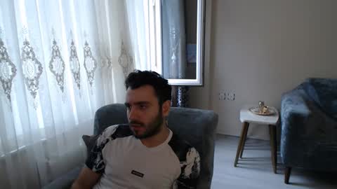 Snapshot of 2handsomeman chatting on 05-24-26, 04:28 Berk online show from 05-24-26, 04:28