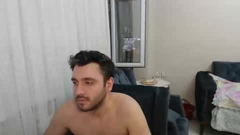 Snapshot of 2handsomeman chatting on 05-28-26, 08:17 Berk online show from 05-28-26, 08:17