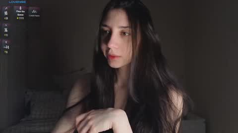 Lina       free control in pvt online show from 03-04-25, 04:38