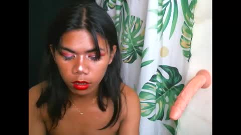 Snapshot of 2mella_reload chatting on 09-12-25, 02:33 MEL online show from 09-12-25, 02:33