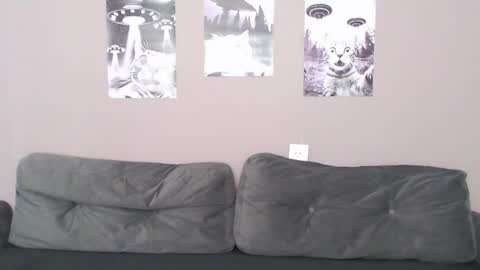 Snapshot of 2nc_ chatting on 06-22-26, 08:33 Eleot online show from 06-22-26, 08:33