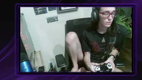 Snapshot of 2photogs_raw chatting on 10-08-25, 02:31 2photogs_raw online show from 10-08-25, 02:31