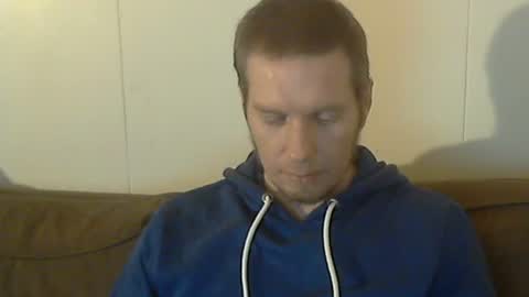 2small4you83 online show from 12-12-24, 11:47