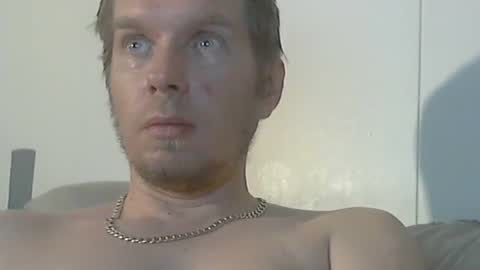 2small4you83 online show from 12-28-24, 04:19