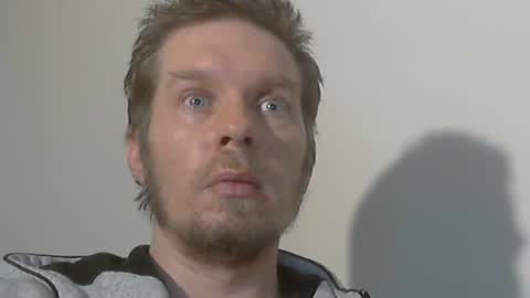 2small4you83 online show from 01-12-25, 02:30