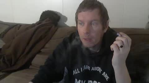 2small4you83 online show from 03-06-25, 02:09