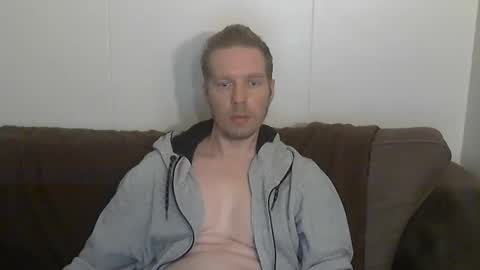 2small4you83 online show from 03-20-26, 10:09