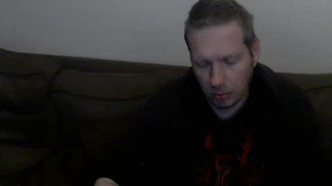 Snapshot of 2small4you83 chatting on 06-12-26, 04:50 2small4you83 online show from 06-12-26, 04:50