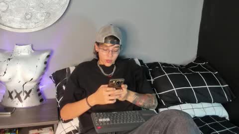 Snapshot of 360enmedallo chatting on 10-22-25, 03:29 360enmedallo online show from 10-22-25, 03:29