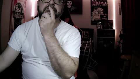 Snapshot of 3ndlessmike chatting on 05-13-26, 01:58 3ndlessmike online show from 05-13-26, 01:58