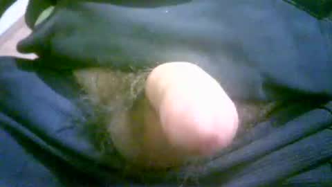 Snapshot of 3quin0x7 chatting on 12-04-24, 08:07 3quin0x7 online show from 12-04-24, 08:07