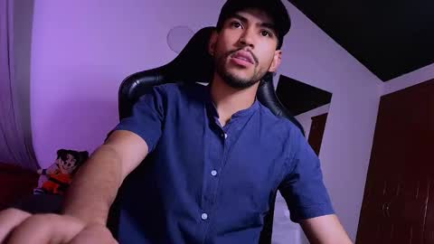 Snapshot of 3v1l_ chatting on 03-03-26, 05:13 E V I L online show from 03-03-26, 05:13