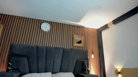 3X NAXAA online show from 09-20-25, 12:17