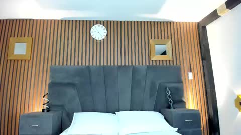 3X NAXAA online show from 10-17-25, 01:25