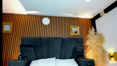 3X NAXAA online show from 01-15-26, 01:48