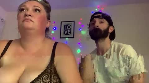 Snapshot of 420dirtybirdies chatting on 12-05-24, 03:48 420DirtyBirdies online show from 12-05-24, 03:48