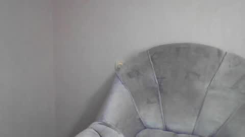 Snapshot of 444____ chatting on 11-19-25, 04:18 Katya online show from 11-19-25, 04:18