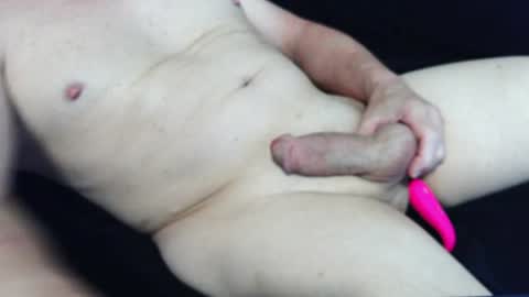 Snapshot of 4playcums4u chatting on 07-12-26, 12:23 4playCums4u online show from 07-12-26, 12:23