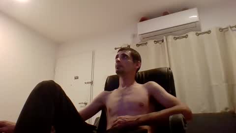 crazy101 online show from 10-18-25, 03:42