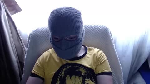 Snapshot of 666maskgirl chatting on 09-10-25, 05:46 SHANNON online show from 09-10-25, 05:46