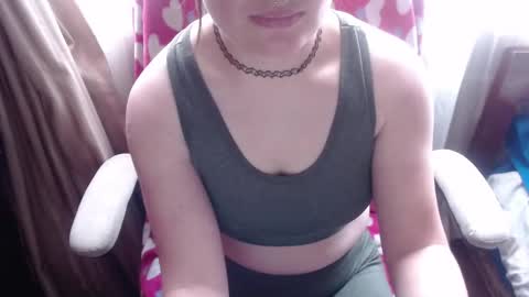 Snapshot of 666maskgirl chatting on 09-30-25, 06:35 SHANNON online show from 09-30-25, 06:35