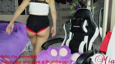 Mia my pvt is open and lovense is active online show from 12-07-24, 07:16