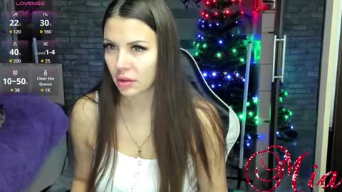 Mia my pvt is open and lovense is active online show from 12-12-24, 04:37