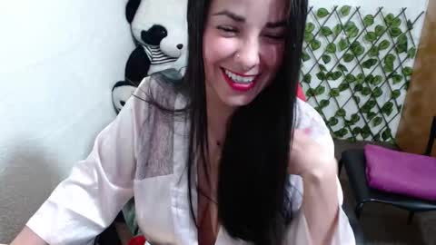 Snapshot of 69_tania_santos chatting on 03-12-25, 05:17 69 tania santos online show from 03-12-25, 05:17