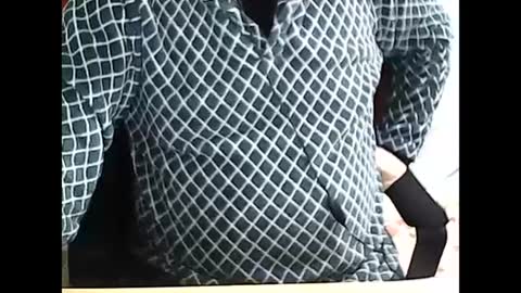 Snapshot of 69desamor chatting on 02-16-25, 06:21 69desamor online show from 02-16-25, 06:21