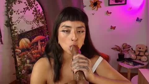 B R I E L A  online show from 12-18-25, 08:26