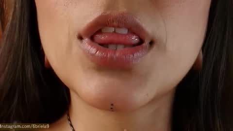 B R I E L A  online show from 03-07-26, 06:27