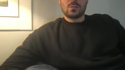 Snapshot of 6tu chatting on 11-28-25, 10:34 6tu online show from 11-28-25, 10:34